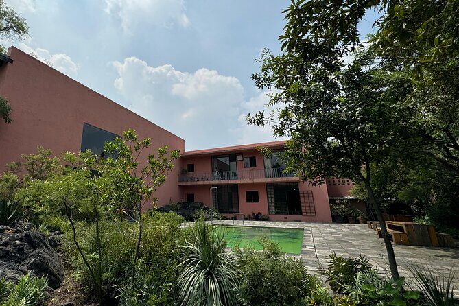 EXCLUSIVE TOUR Luis Barragán - Casa Pedregal - The Value of the Tour