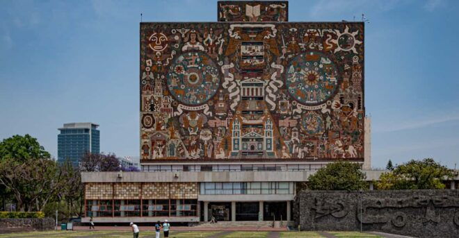 EXCLUSIVE TOUR: Murals & Stadium at Ciudad Universitaria - Cultural and Historical Significance