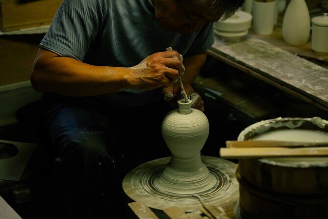 Exclusive Tour of Kakiemon Kiln and the Art of Nigoshide - An In-Depth Look at the Experience