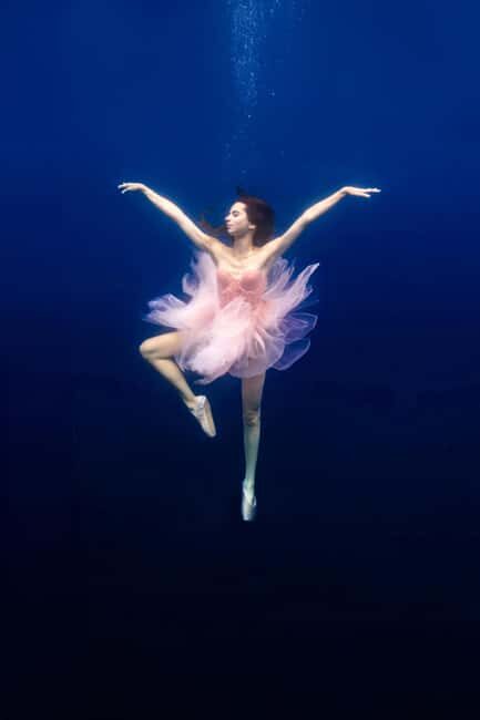 Exclusive underwater photo shoot in the sea near Palmain a turquoise blue bay - Good To Know