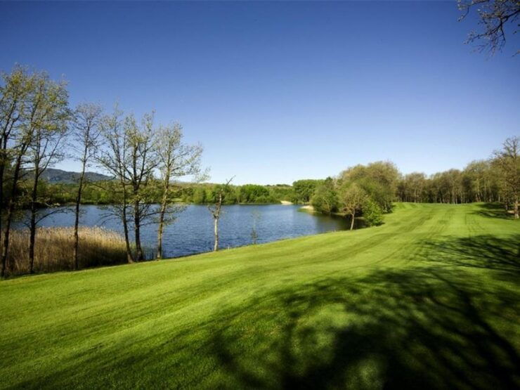 Exclusive Vineyard Golf: La Rioja and Basque Country - Golfing in Exclusive Vineyards