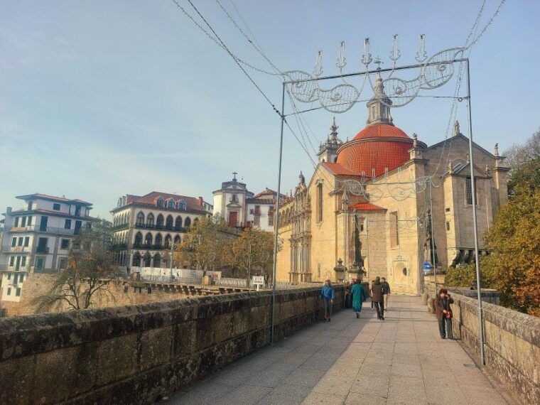 Exclusive Vinho Verde (Green Wine) experience & lunch - FAQ