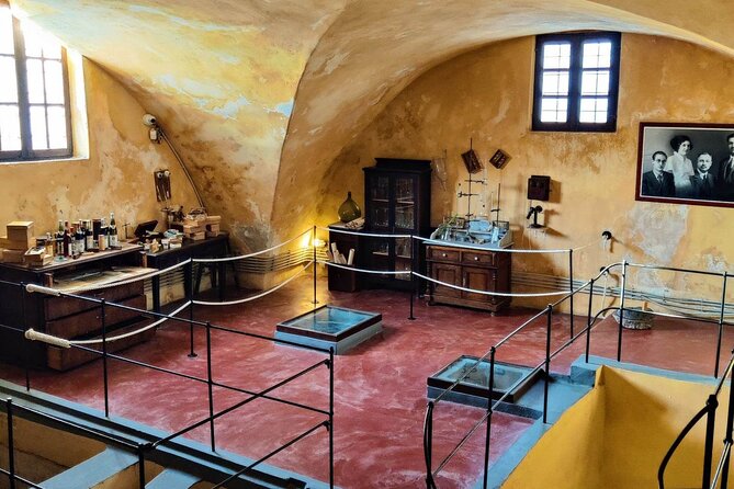 Exclusive Wine Tour in Santorini - Pricing and Booking Information