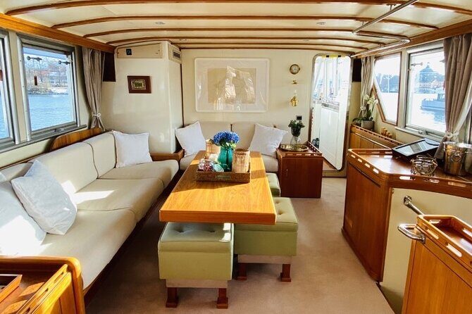 Exclusive Yacht Tour of Stockholm: sunset, dinner, lunch, cruise - Good To Know