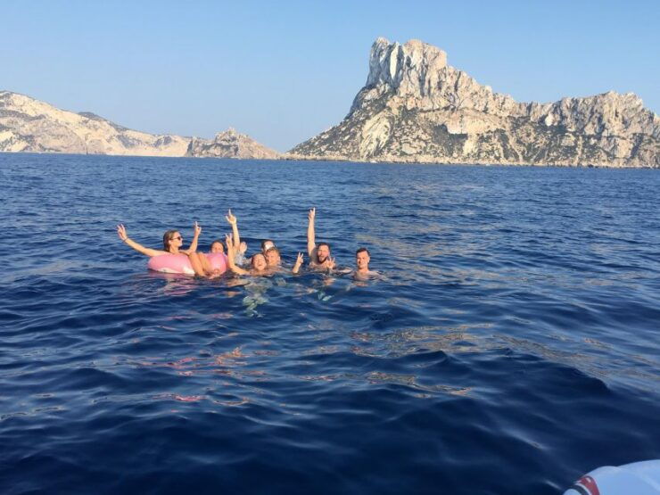 EXCURSION IN PRIVATE BOAT TO ES VEDRA & BEST CAVES OF IBIZA - Excursion Highlights