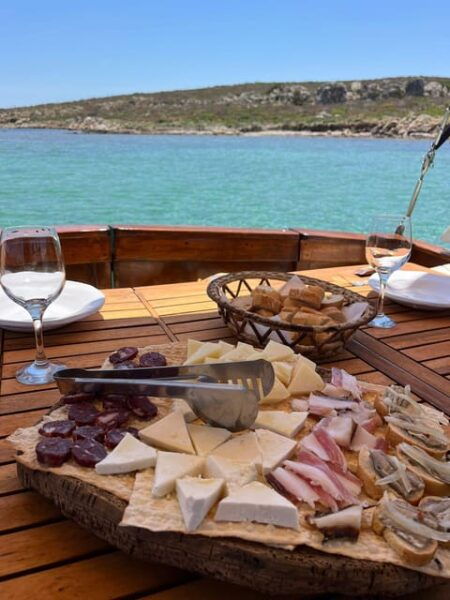 EXCURSION IN THE ASINARA PARK IN A WOODEN SAILING BOAT - Participant Requirements