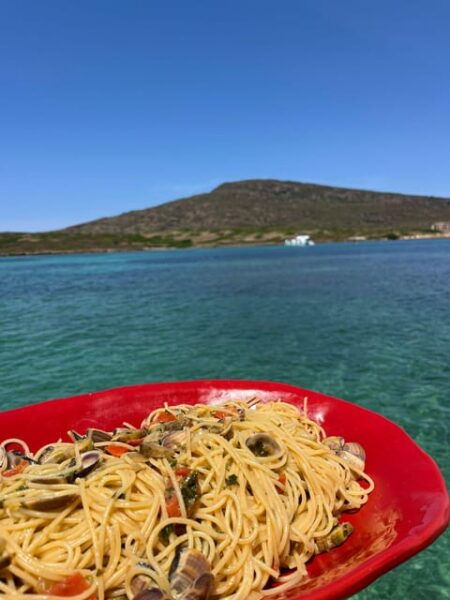 EXCURSION IN THE ASINARA PARK IN A WOODEN SAILING BOAT - Wildlife Encounters