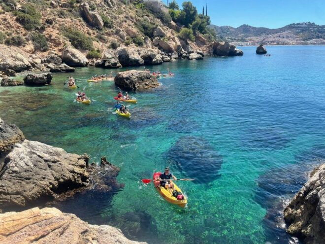Excursion Kayaking and Snorkeling in the Cliffs of Maro Cerro Gordo - Guided Experience