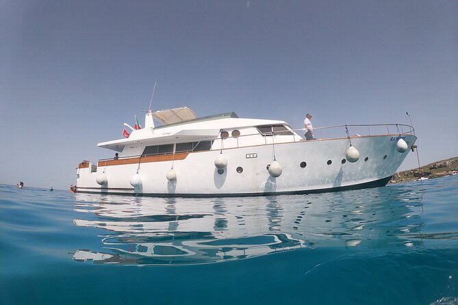 Excursion on Luxury Yacht Shalimar IV - Good To Know