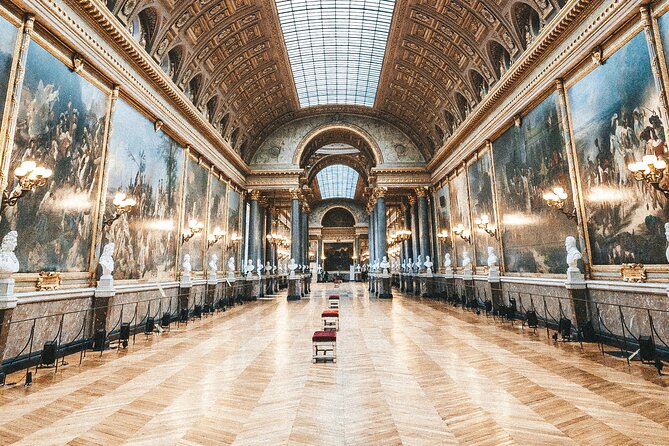 Excursion to Discover the Versailles Monarchy - Questions and Support