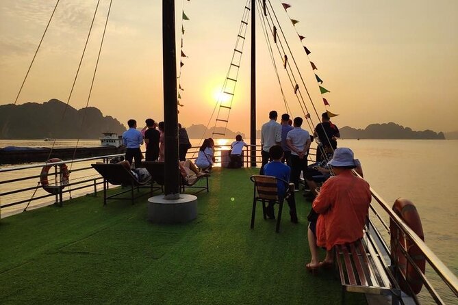Excursion to Ha Long Bay With Titop Island and Kayaking in Luon Cave - Cancellation Policy