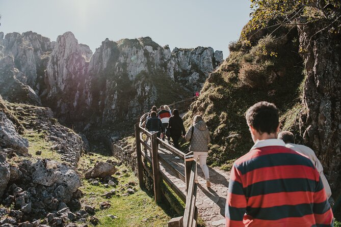 Excursion to Lakes of Covadonga and Cangas De Onís From Oviedo - Common Questions