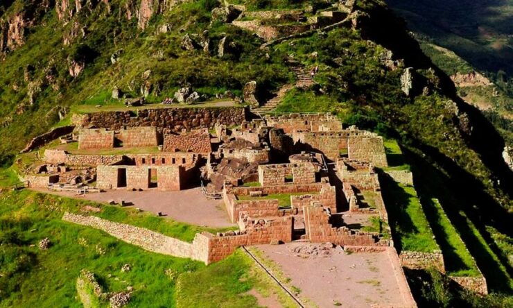 Excursion to the Sacred Valley and Machu Picchu 2 Day/1Night - Booking Details