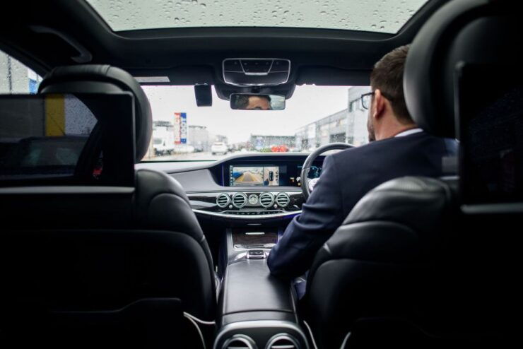Executive Transfer: Heathrow Airport to Central London - Experience and Amenities