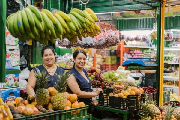 Exotic Fruits Tour - Tour Guide Assistance