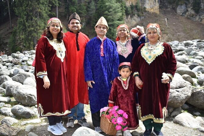 Exotic Kashmir Package - Transportation and Comfort