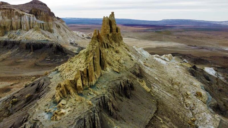 Expedition through the wastelands and oases of Mangystau - A Journey into Kazakhstan’s Hidden Corner