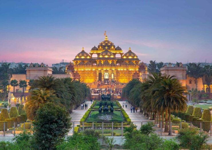 Experience 2 Hours Guided Spiritual Walking Tour of Delhi - Tour Details