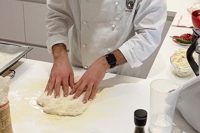 Experience a Real Neapolitan Pizza in Mallorca - The Sum Up