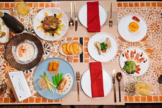 Experience a Romantic Date For Two at GLAMISQUE  Fusion Dining - The Venue and Atmosphere