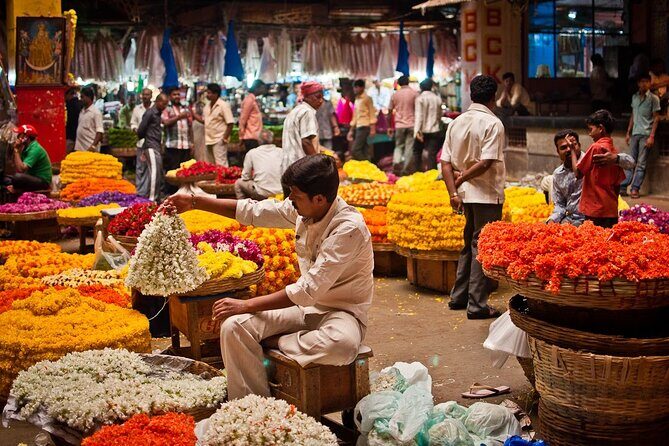 Experience Bangalore Evening City Walk Tour and Market Visit - Good To Know  