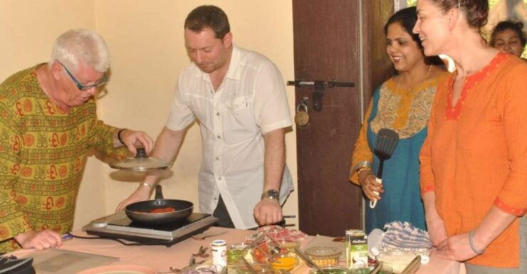 Experience Cooking Classes With Mumbai Sightseeing Tours - Good To Know