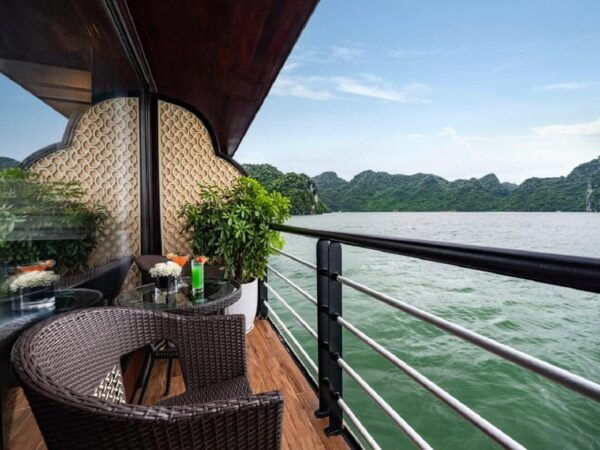Experience Ha Long Bay 2 Days 1 Night: Lacasta Cruise - Pickup and Transfer