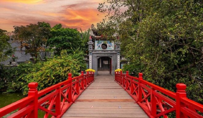 Experience Hanoi City With A Full Day Tour - Meals Included