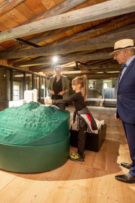Experience Heinfels Castle: Guided Tour Through the Medieval Castle - Views and Exploration