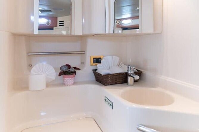 Experience in 30 foot yacht 3 hours - FAQs