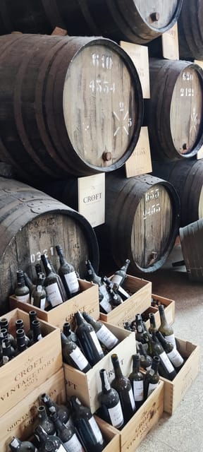 Experience in Pinhão: Wine Tasting, Lunch and Rabelo Boat - Exploring Pinhão’s Railway Station and Beyond