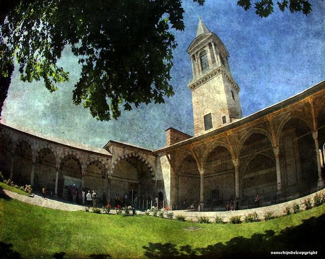 Experience Istanbul: Topkapi Palace Half-Day Guided Tour - Tour Duration and Cancellation Policy