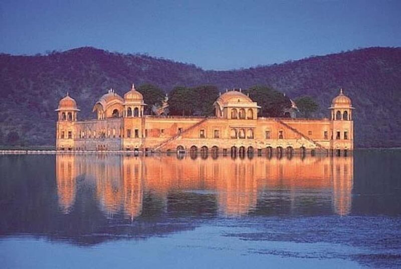 Experience Jaipur with Evening Tour by Car Including Dinner - FAQ