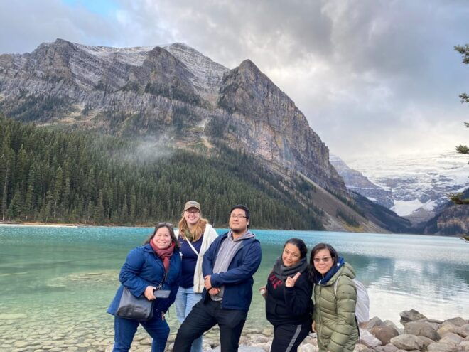 Experience Moraine & Lake Louise From Banff, Canmore&Calgary - Included National Park Pass