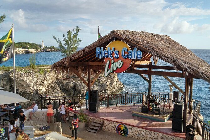 Experience Negril Seven Mile Beach & Jamaica's Famous Ricks Café - The First Stop: Seven Mile Beach