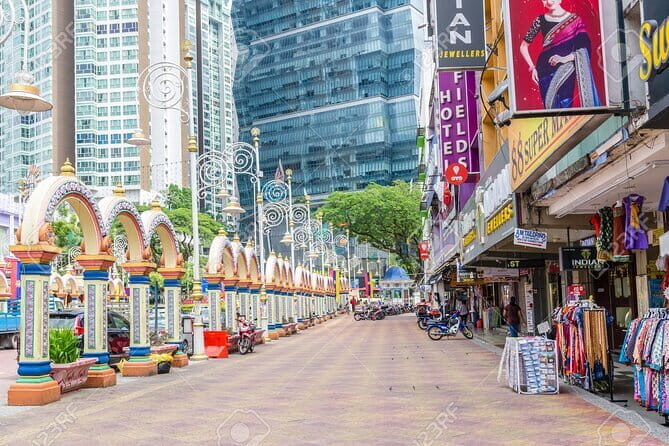 Experience Old Part and New Part of Kuala Lumpur City by Foot - A Closer Look at the Kuala Lumpur Walking Tour