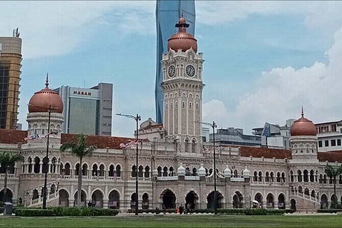 Experience Old Part and New Part of Kuala Lumpur City by Foot - Exploring Kuala Lumpur’s Old and New Sides on Foot