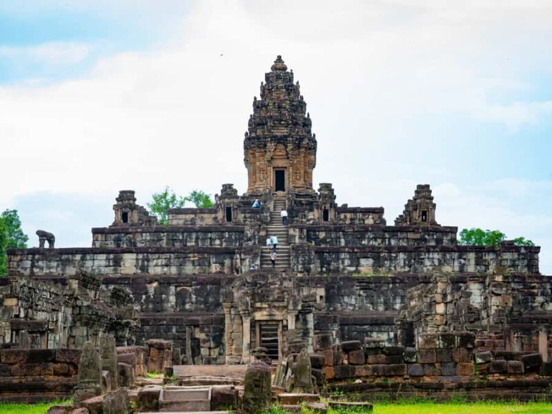Experience Rolous Group Tour with Banteay Srei - Who Should Consider This Tour?
