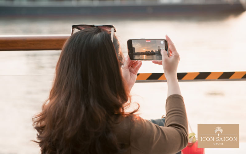 Experience Saigon River Sunset on Luxury Icon Saigon Cruise - Food, service, and special occasions