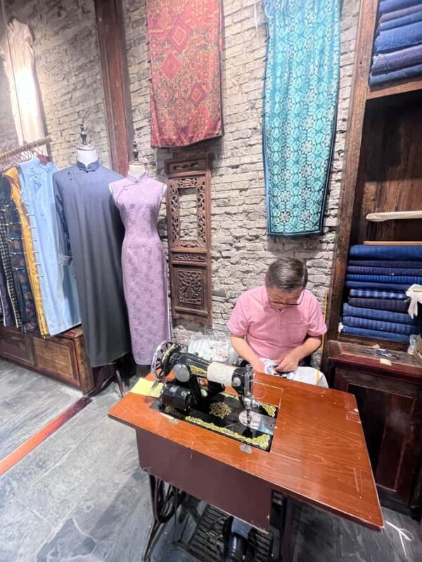 Experience Shanghai Like a Native: A Day in Local Life - A Closer Look at What You Can Expect