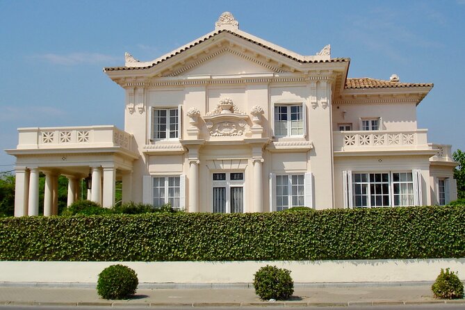 Experience Sitges - A Catalan Gem That Welcomes the World. - Exploring Sitges Charming Old Town