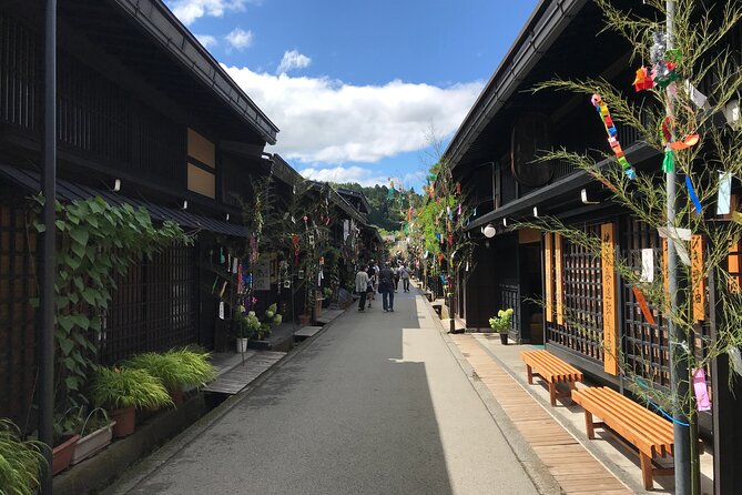 Experience Takayama Old Town 30 Minutes Walk - Captivating Traveler Photos