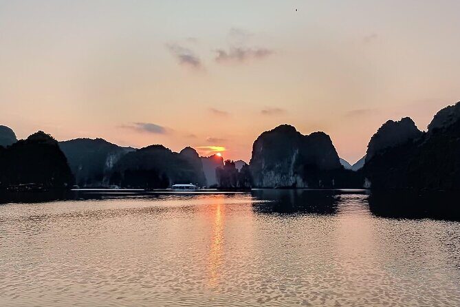 Experience the Best Lan Ha Bay Sunset Tour from Cat Ba Island - Water Activities and Sunset Celebration