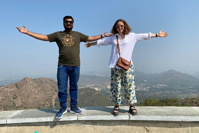 Experience the Pink City of Jaipur Like a Local on a Tuk-Tuk - Pickup and Meeting Information