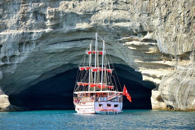 Experience the Thrill: Kemer Monster Boat Tour - Inclusions and Meeting Details