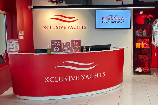 Experience the Ultimate Marina Yacht Party With BBQ ,Drinks & DJ - Dancing and Music Onboard