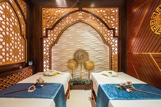 Experience the unique Revitalizing Soy Candle Massage - An In-Depth Look at the Revitalizing Soy Candle Massage Experience