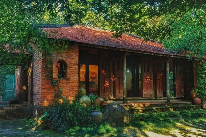 Experience Traditional Vietnamese Costumes at Dong Dinh Museum - Confirmation and Accessibility