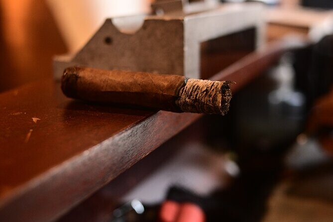 Experiencia de cata de puros con maridaje exclusivo - An Authentic Caribbean Flavor Experience in Punta Cana