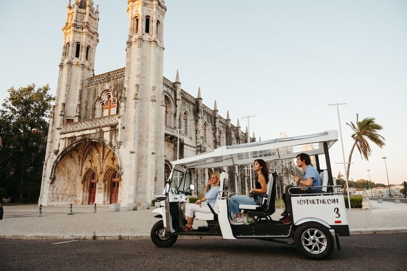 Expert Plus Tour of Lisbon by Eco Tuk Tuk - A quick orientation before you start exploring